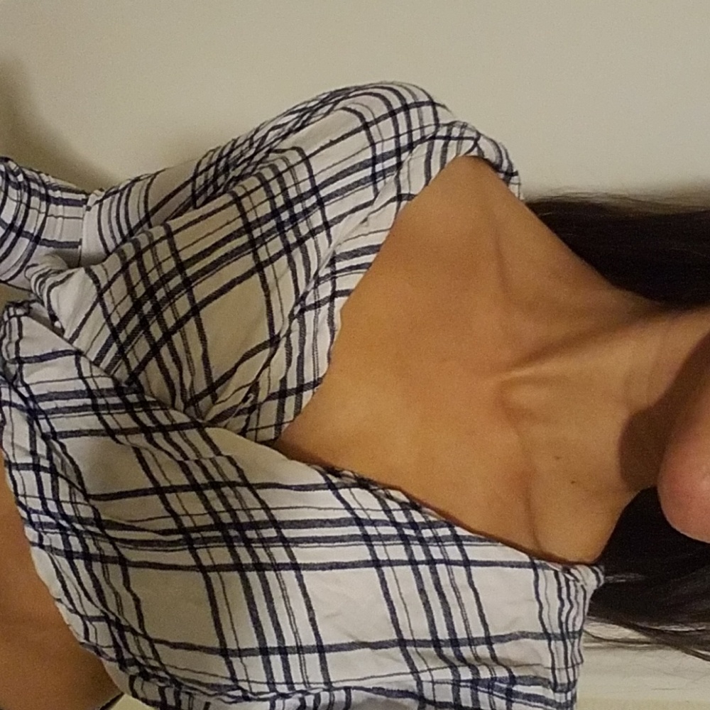 Long sleeve crop top